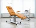 JFD.2k elektryczny fotel zabiegowy na kołach do dializ i chemioterapii - aranżacja